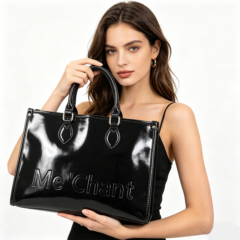 Top Handle Patent Bag - Sac fourre-tout noir brillant en cuir
