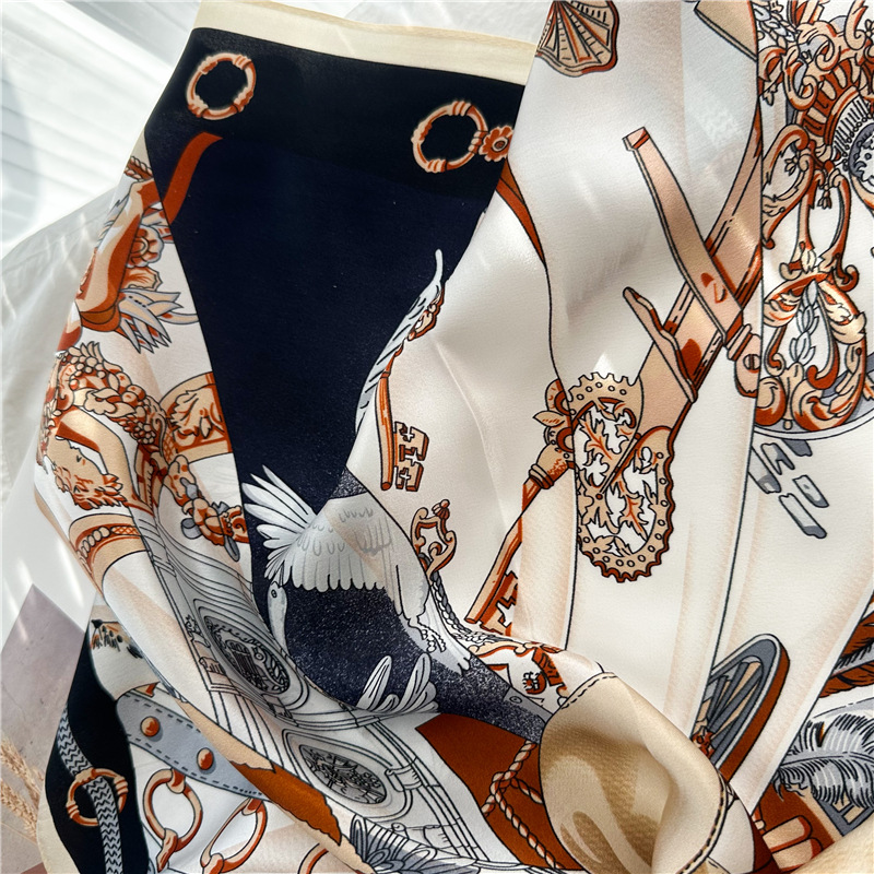 Foulard d'été en soie pour fem - Luxury Bags Design avis et prix