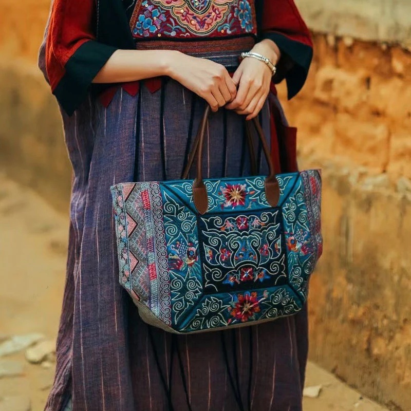 Sacs fourre-tout brodés origin - Luxury Bags On Sales avis et prix